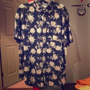 Brand new old navy Hawaiian/beach shirt